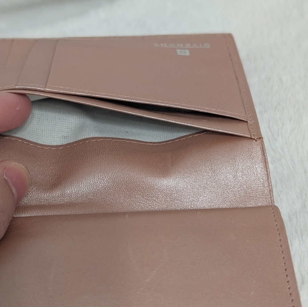 Authentic Givenchy Metallic Pearl Pink Leather Wallet - Picture 16 of 16